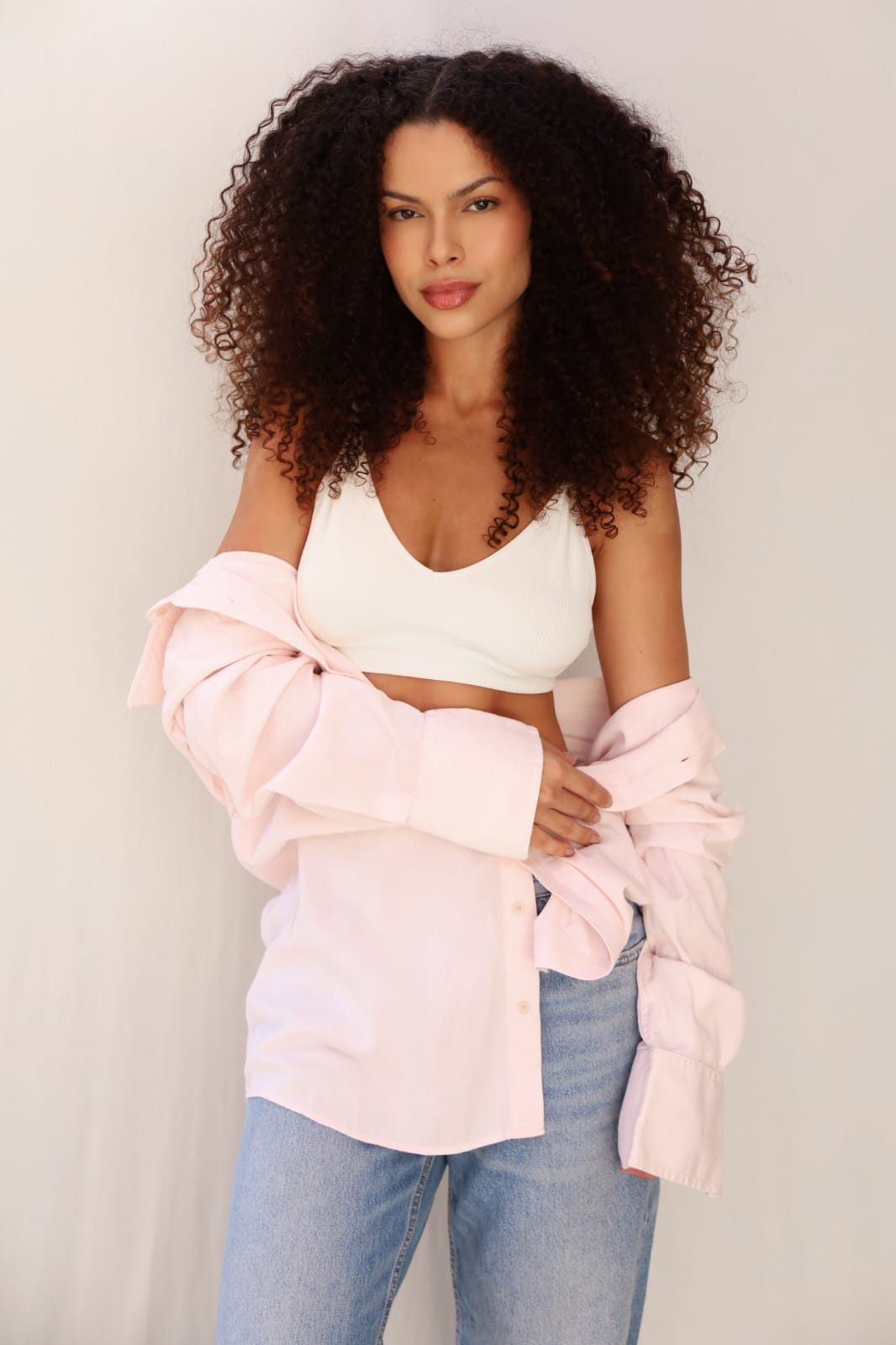 Larissa França - Front Management