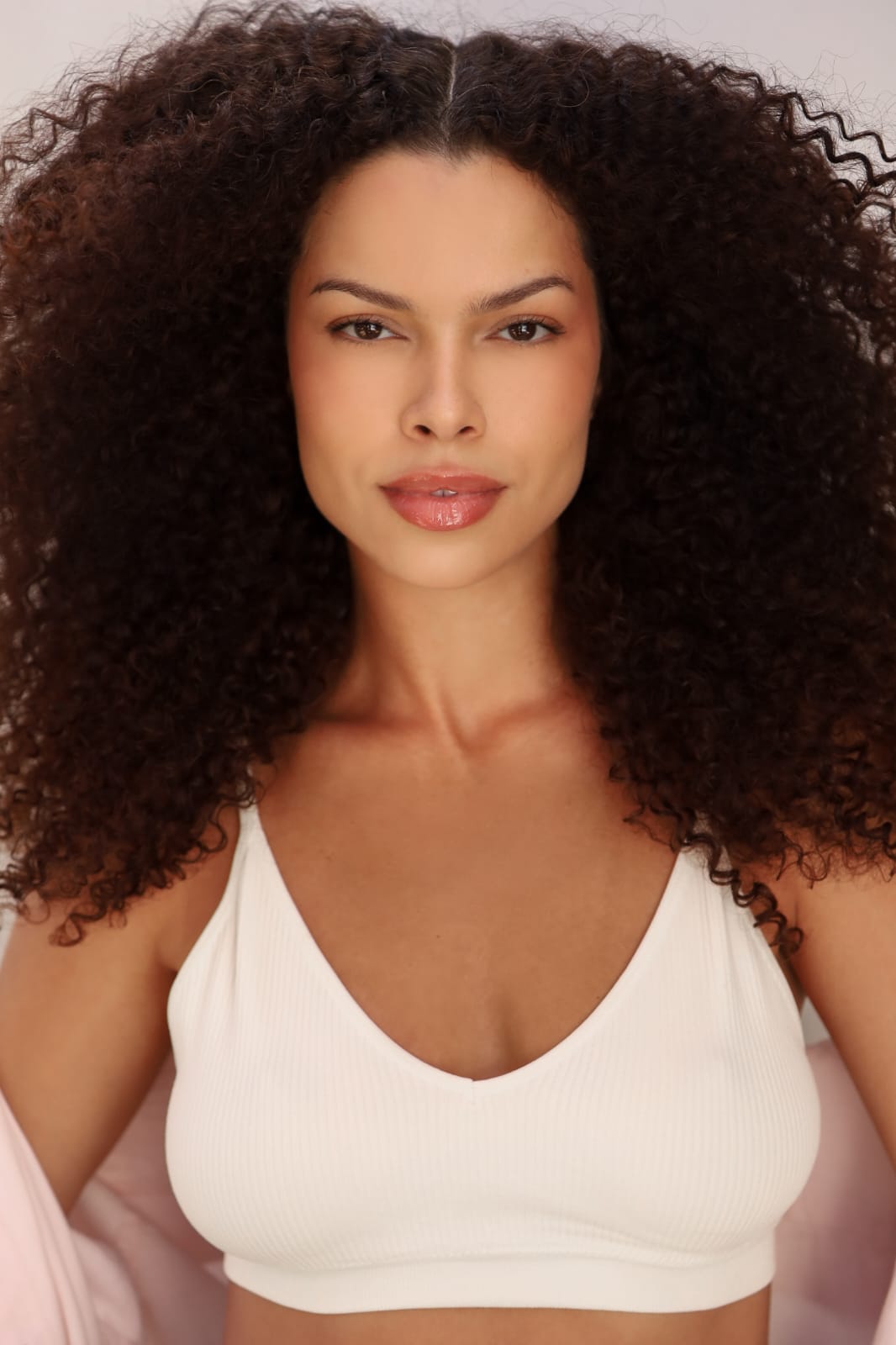 Larissa França - Front Management