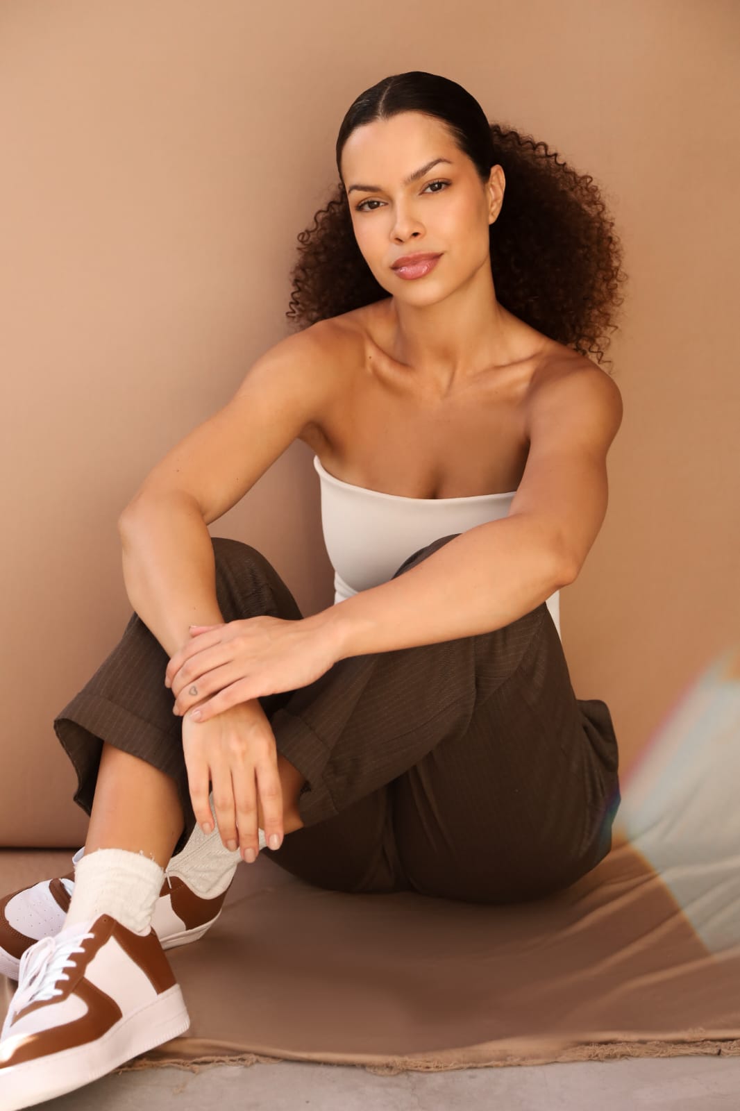 Larissa França - Front Management