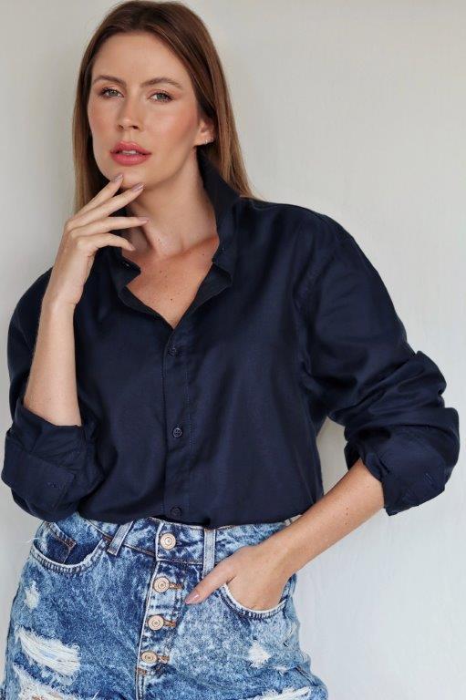 Layanne Souza - Front Management