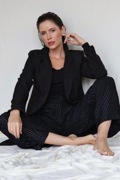 Layanne Souza - Front Management