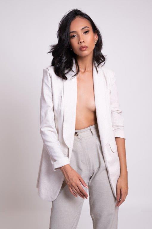 Letícia Vanzan - Front Management