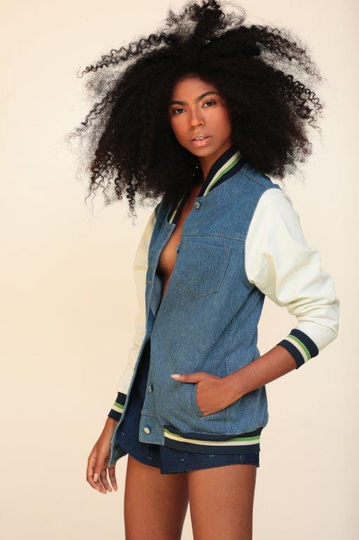 Lorrany Ferreira - Front Management