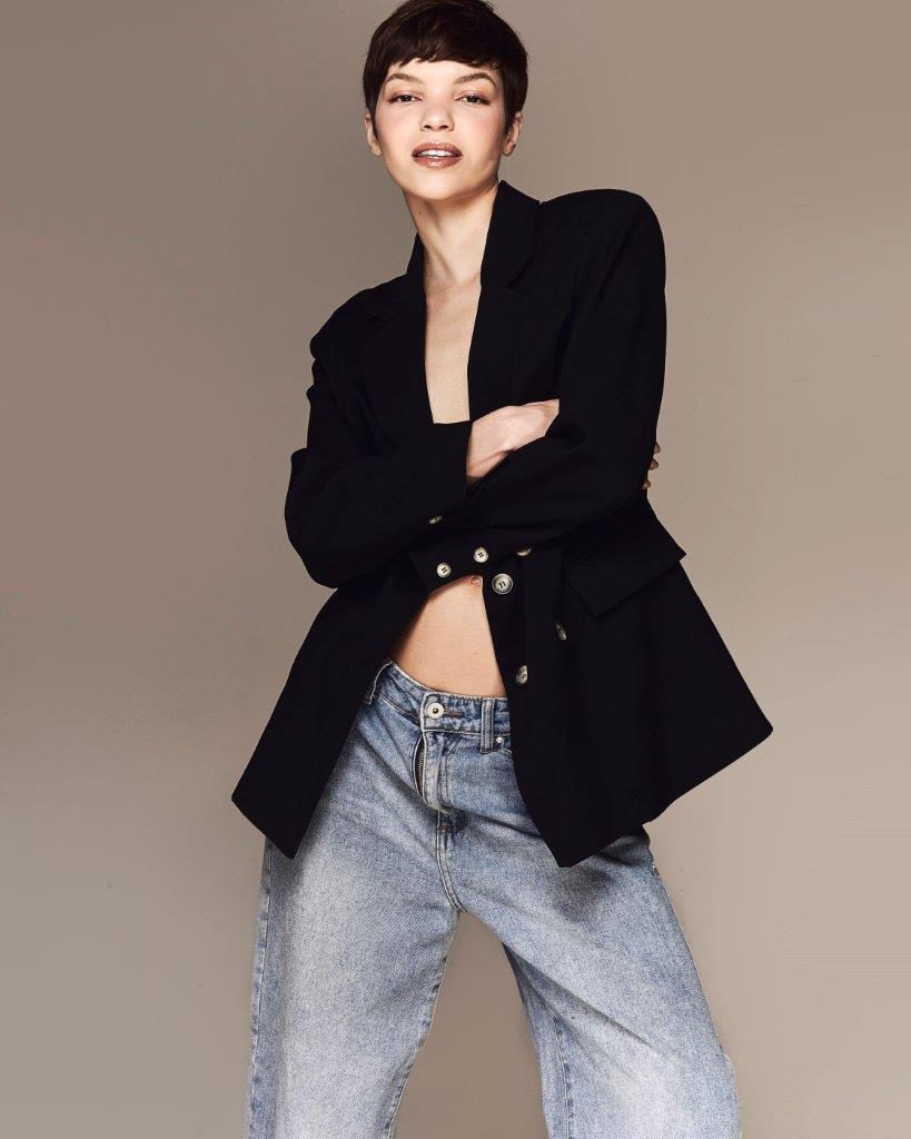 Lyviann - Front Management