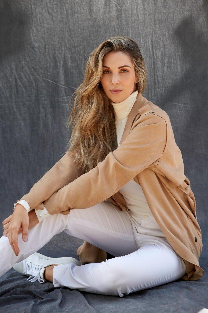 Monique Storch - Front Management