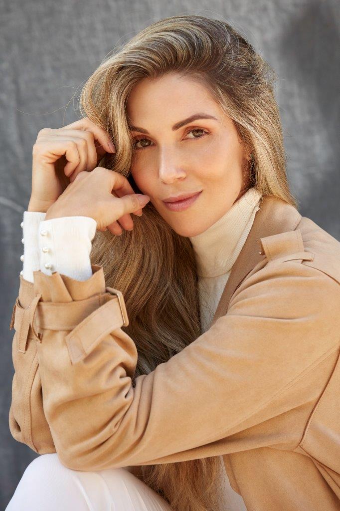 Monique Storch - Front Management