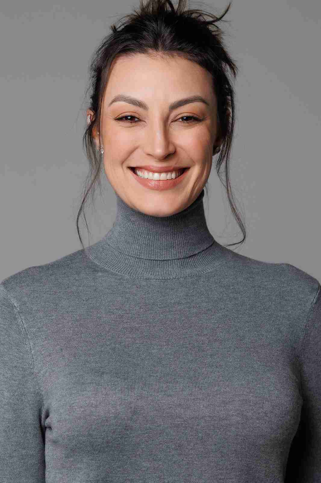 Aline Caldeira - Front Management