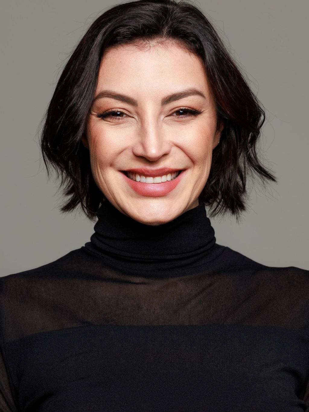 Aline Caldeira - Front Management