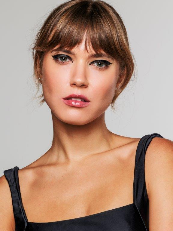 Aline Roméro - Front Management