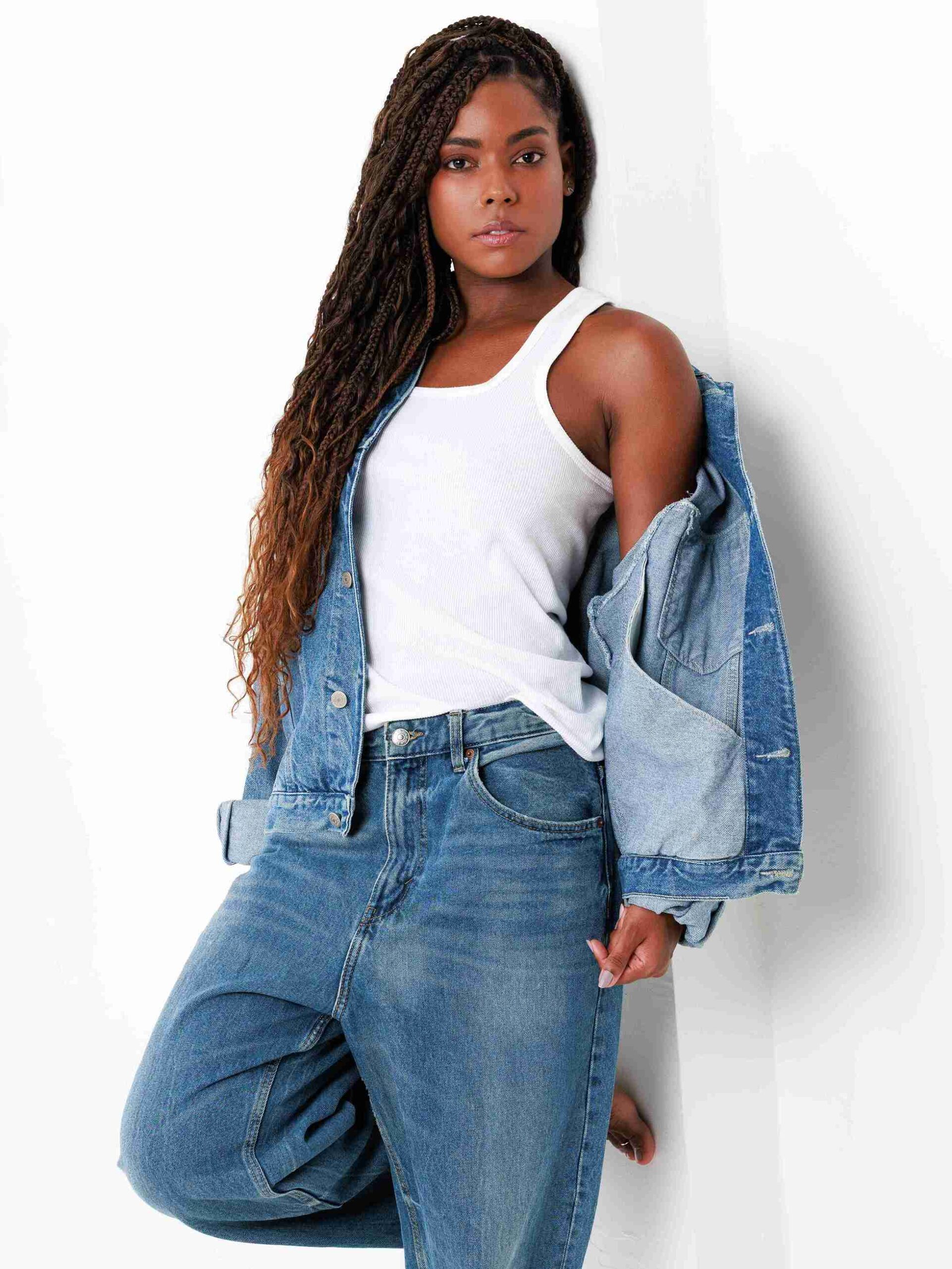 Bruna Gonçalves - Front Management