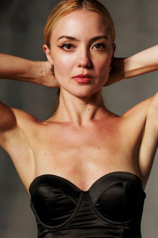 Camila Susin - Front Management