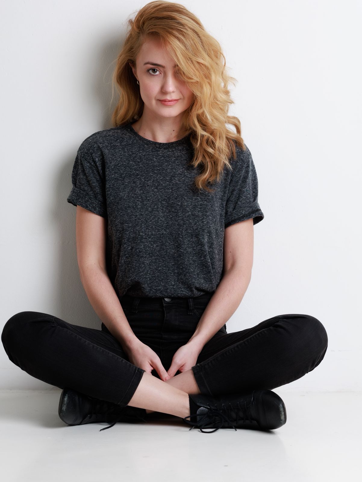 Camila Susin - Front Management