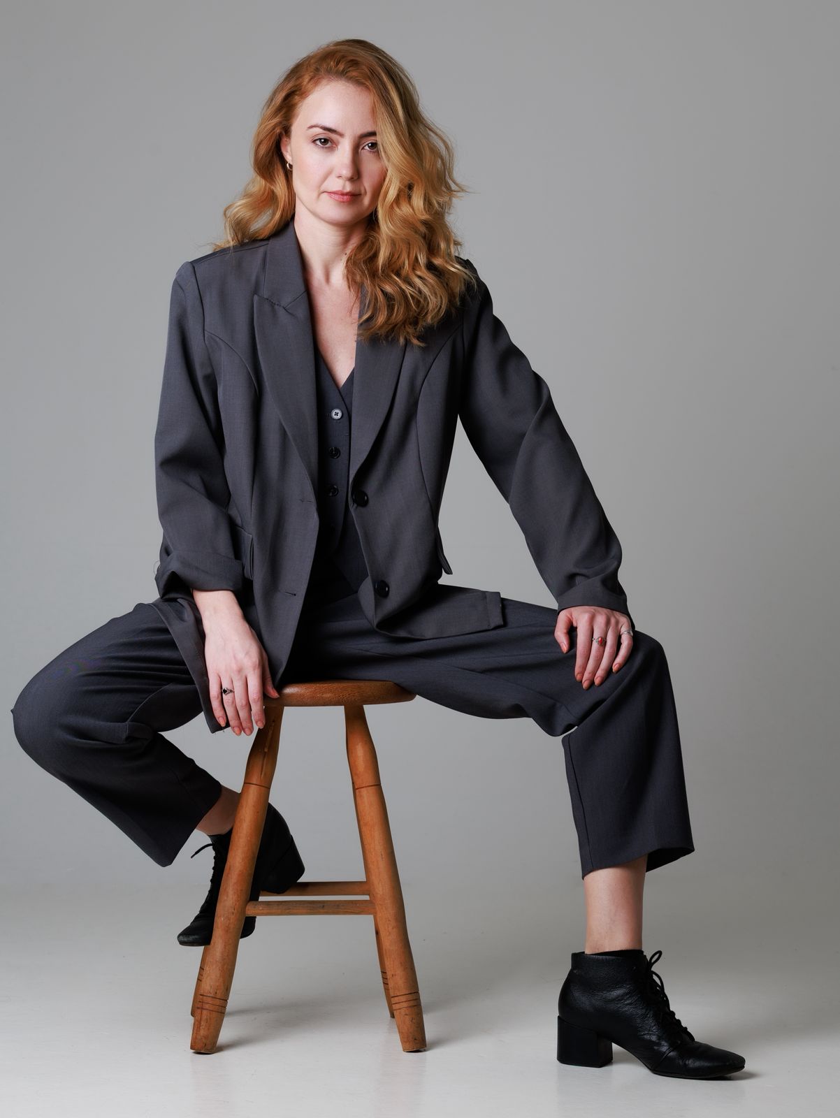 Camila Susin - Front Management