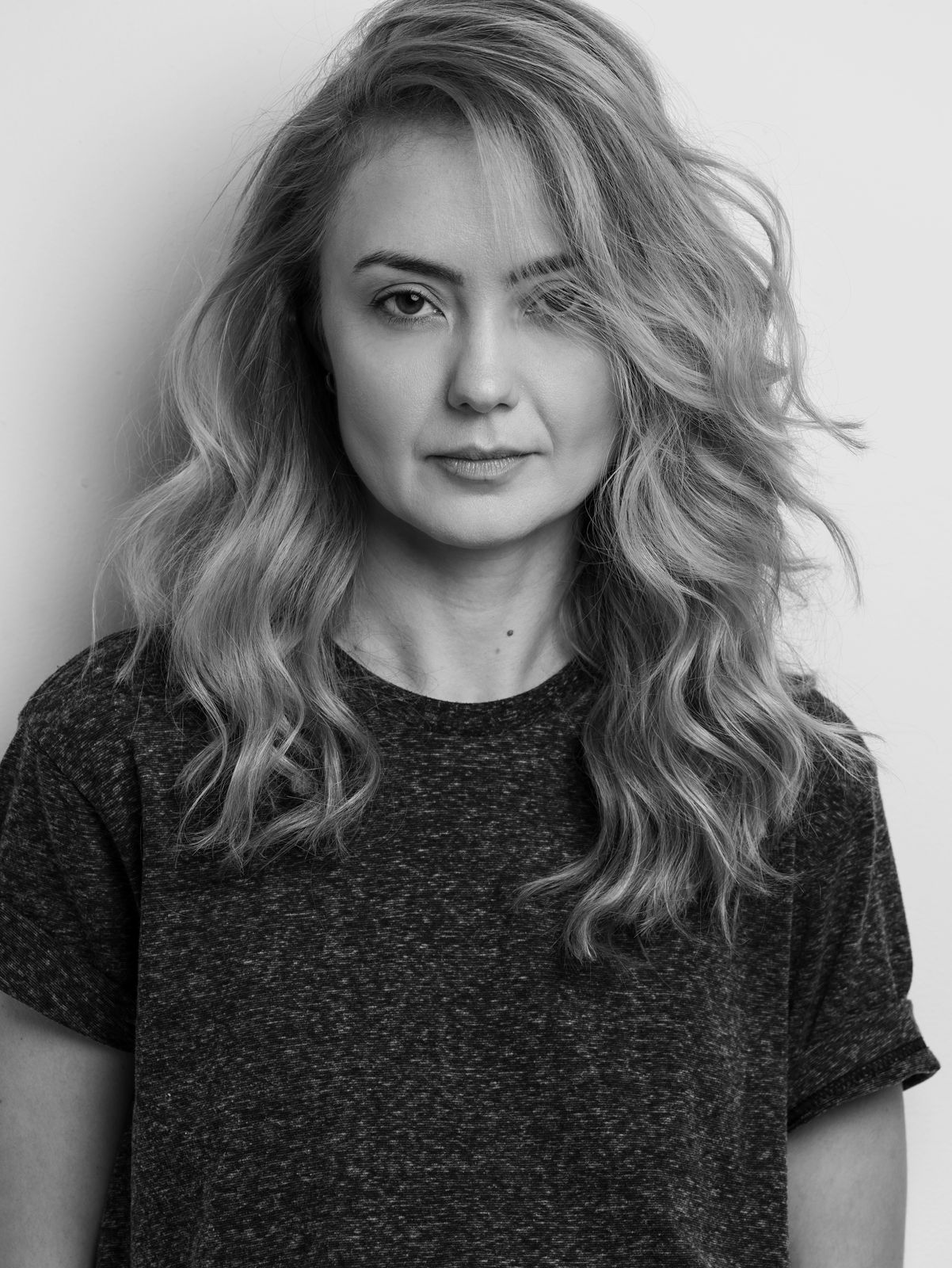 Camila Susin - Front Management