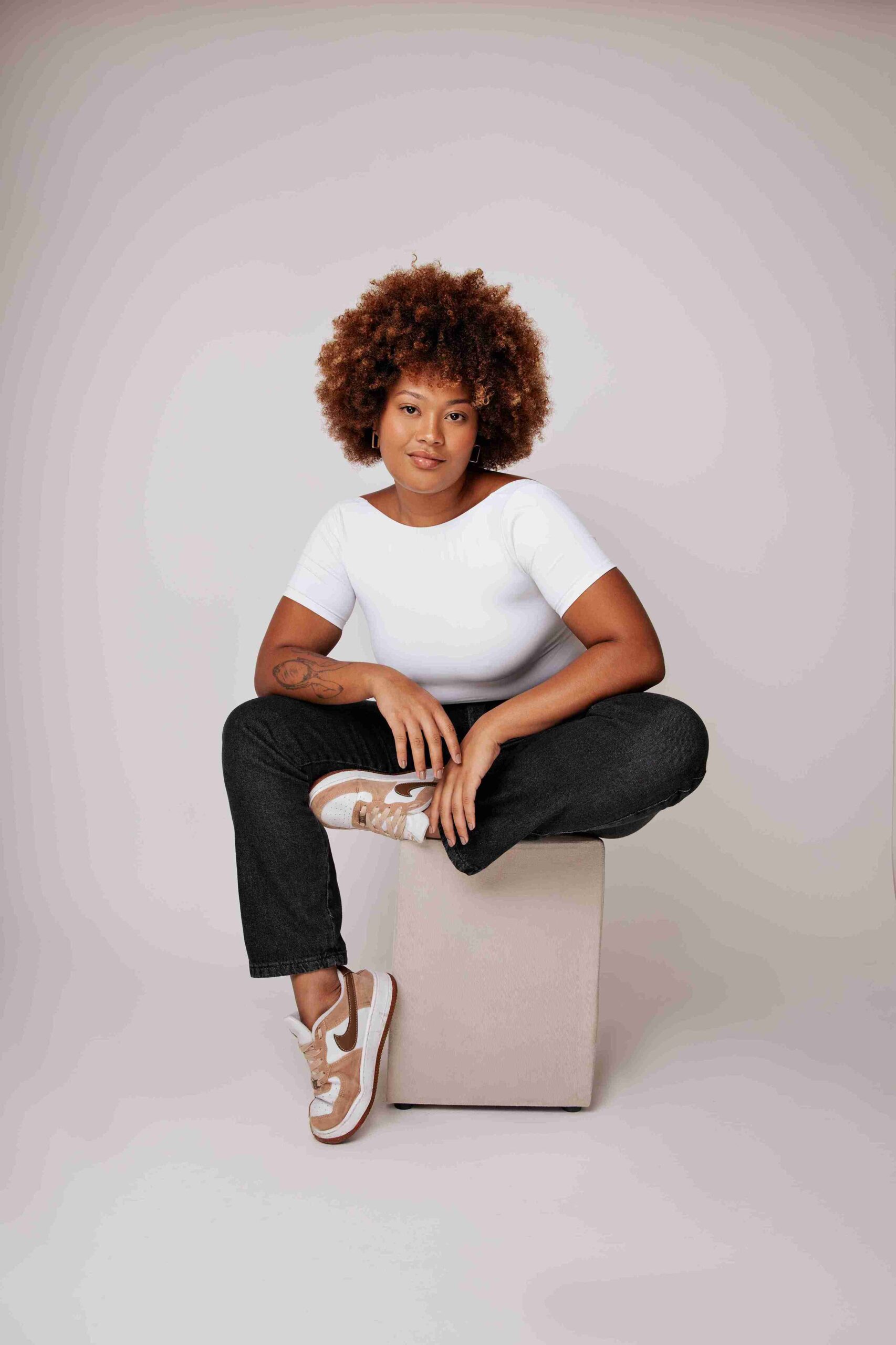 Camyla Figueredo - Front Management