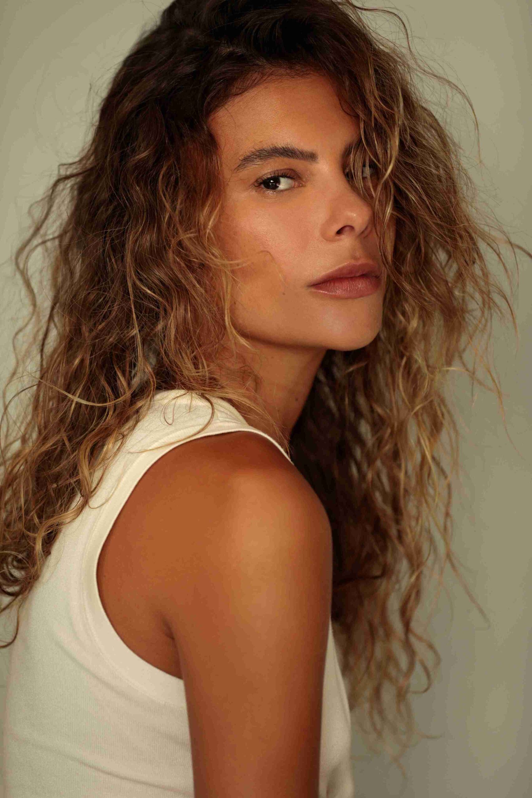 Carla Oliveira - Front Management