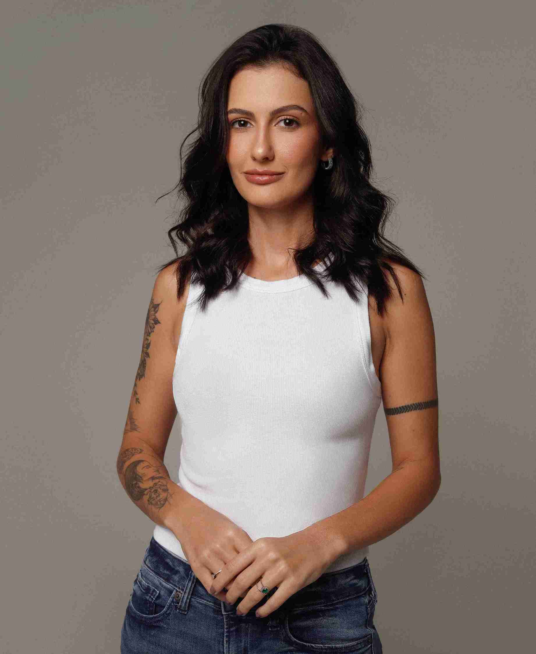 Carolina Miranda - Front Management