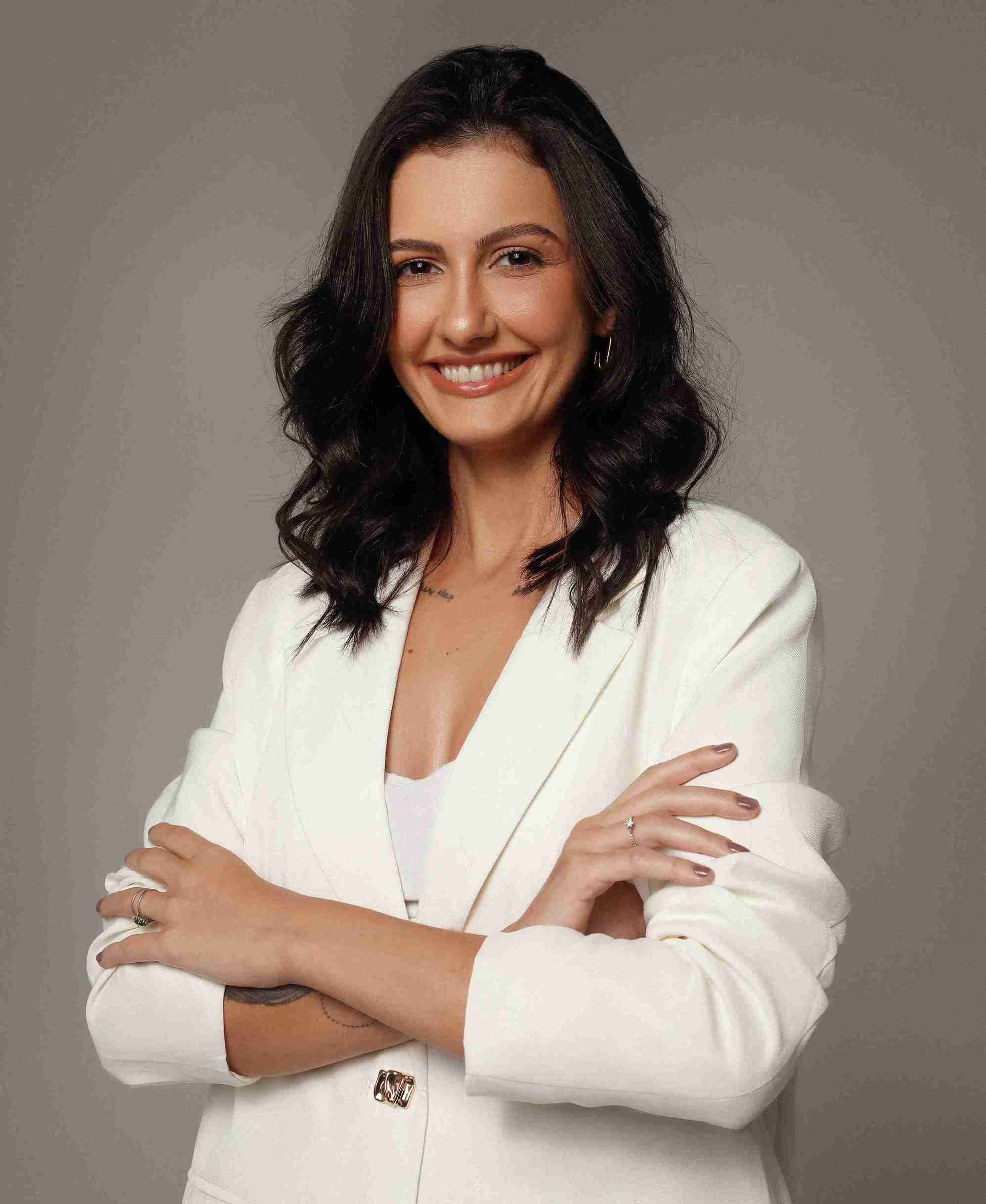 Carolina Miranda - Front Management