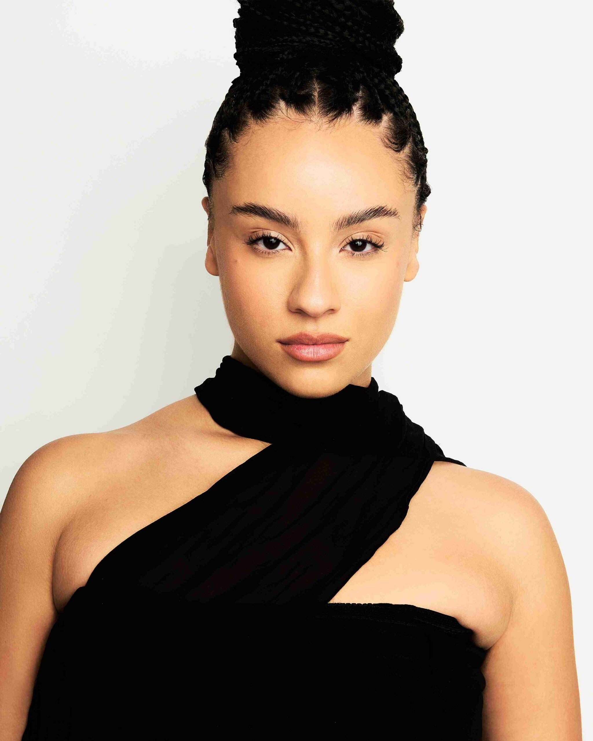 Clara Catarina - Front Management