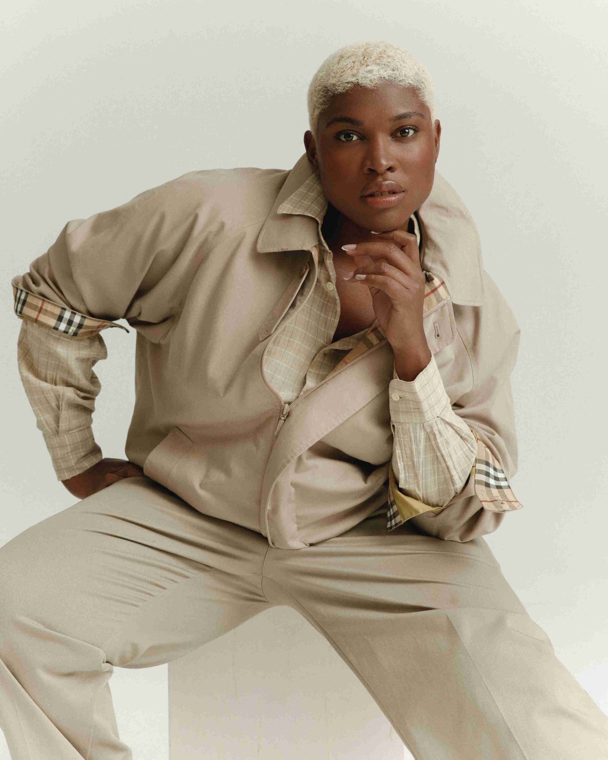 Deborah Costa - Front Management