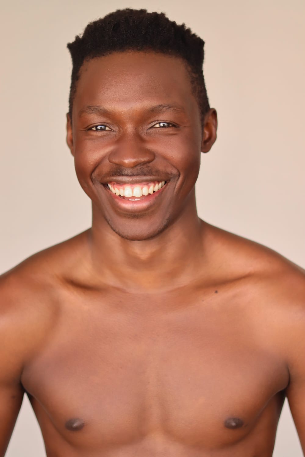 Estevão Miala - Front Management