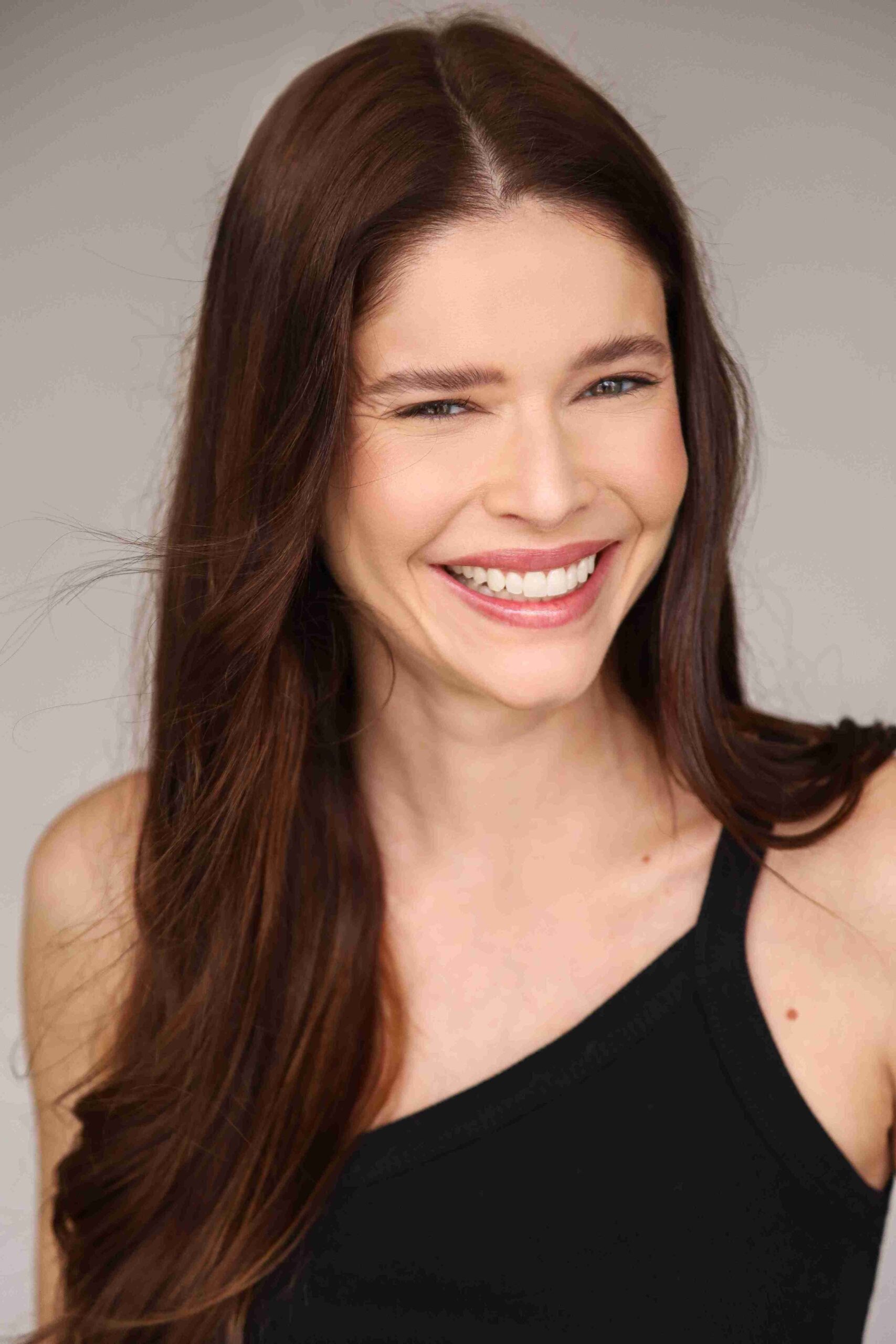 Jaqueline Dantas - Front Management