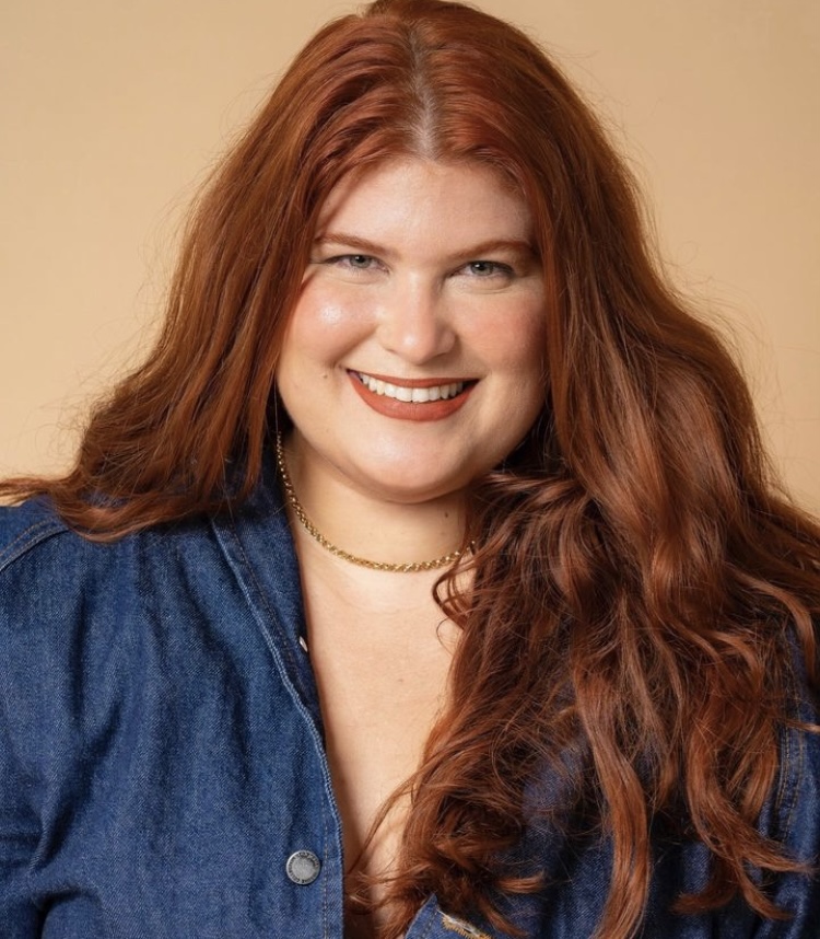 Jessica Almenar - Front Management