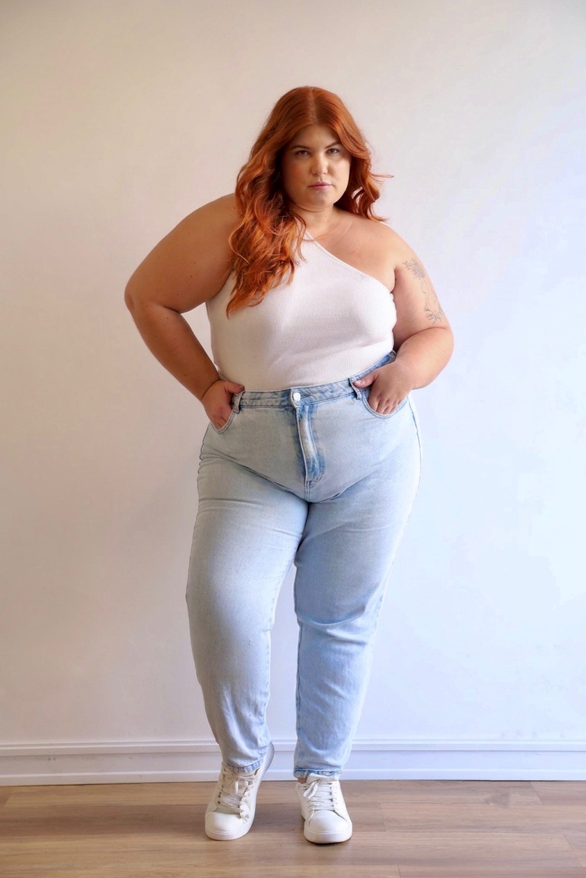 Jessica Almenar - Front Management