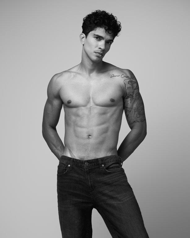 Josué Pereira - Front Management