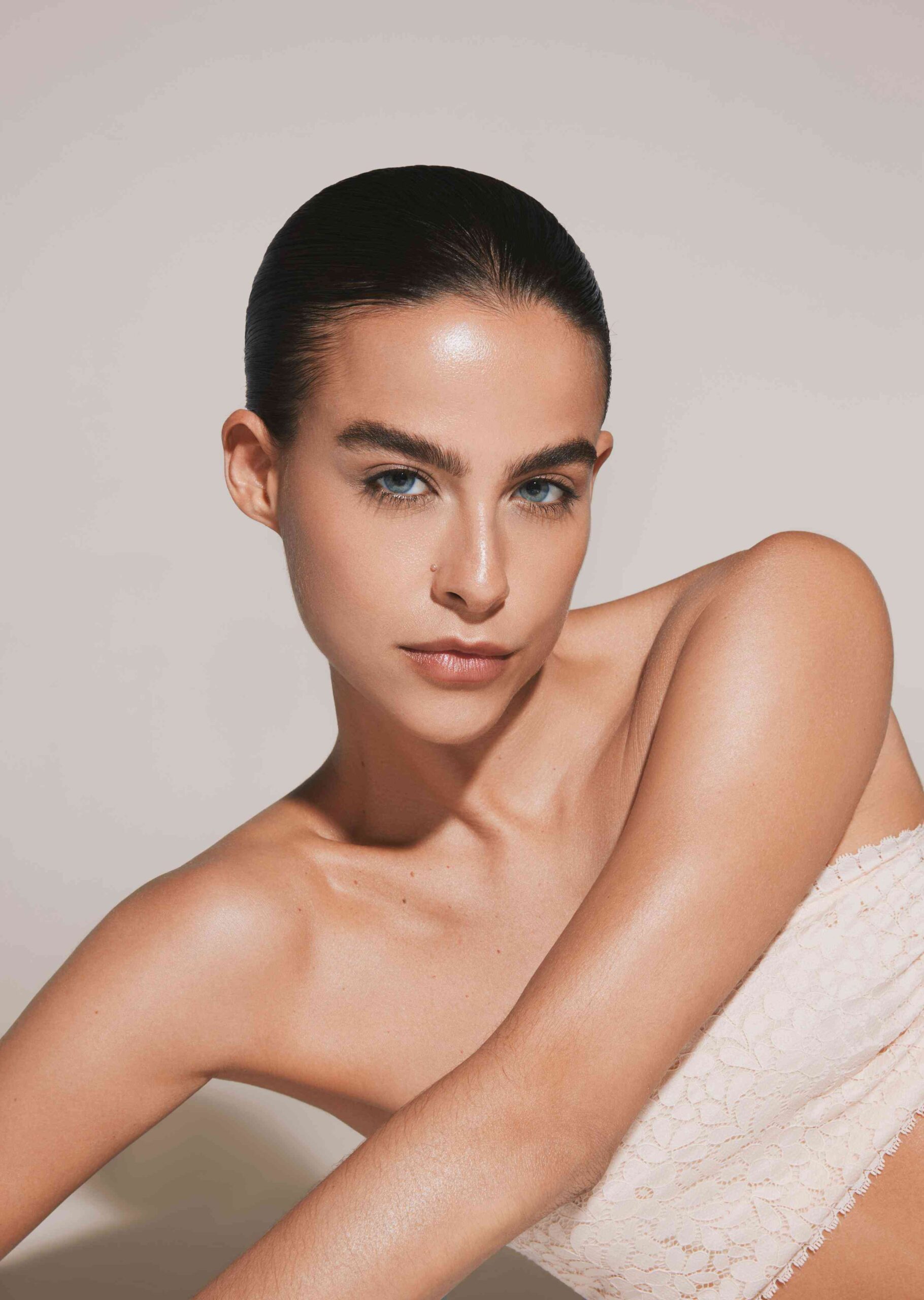 Juliana Calderari - Front Management