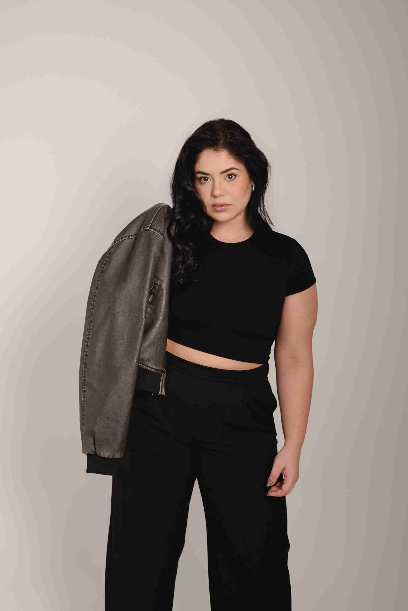 Luciana Akkam - Front Management