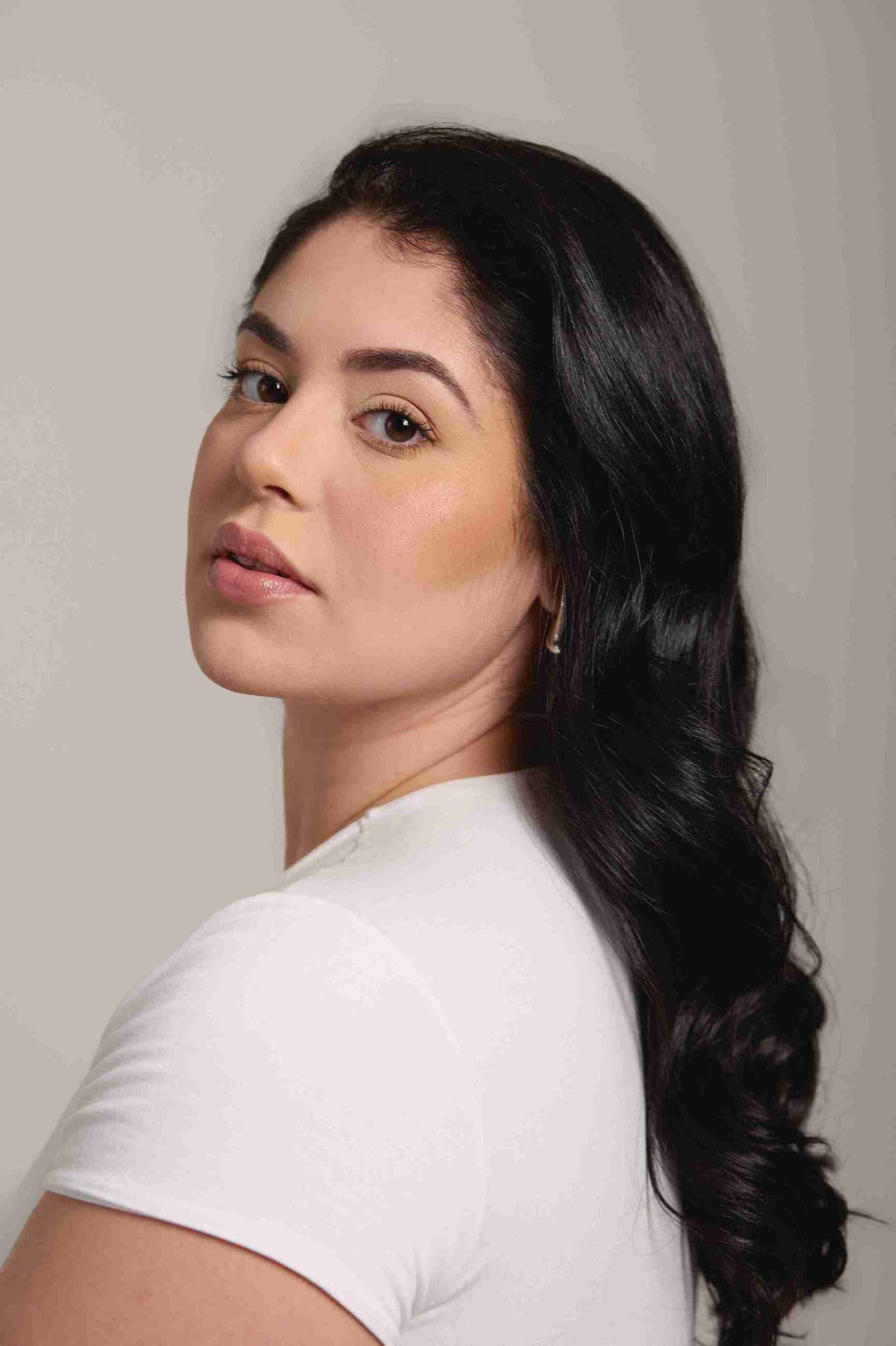 Luciana Akkam - Front Management