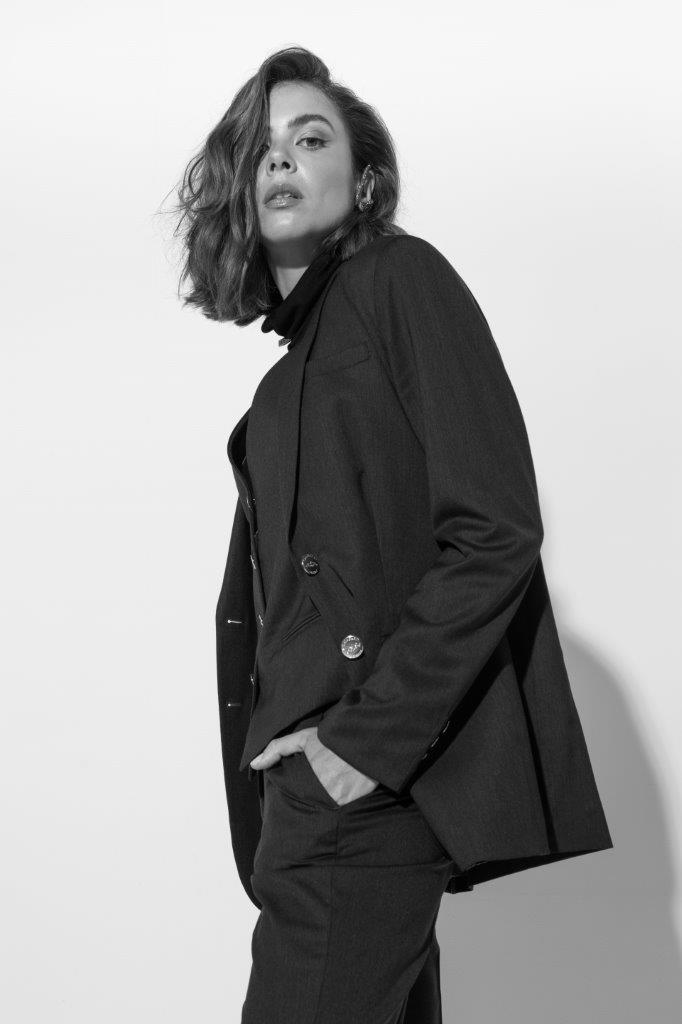 Mariana Speckhahn - Front Management