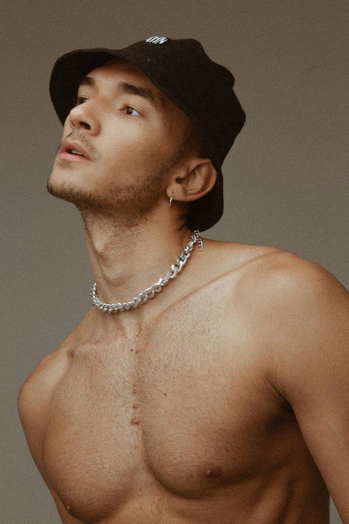 Matheus Valadares - Front Management