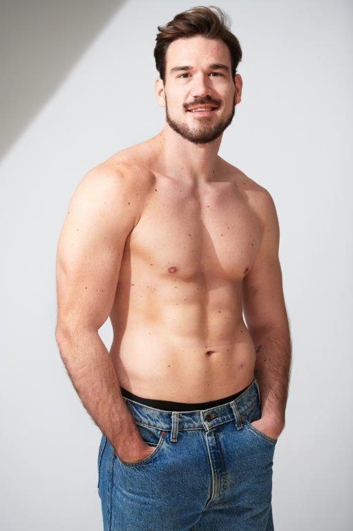 Mika Veyver - Front Management