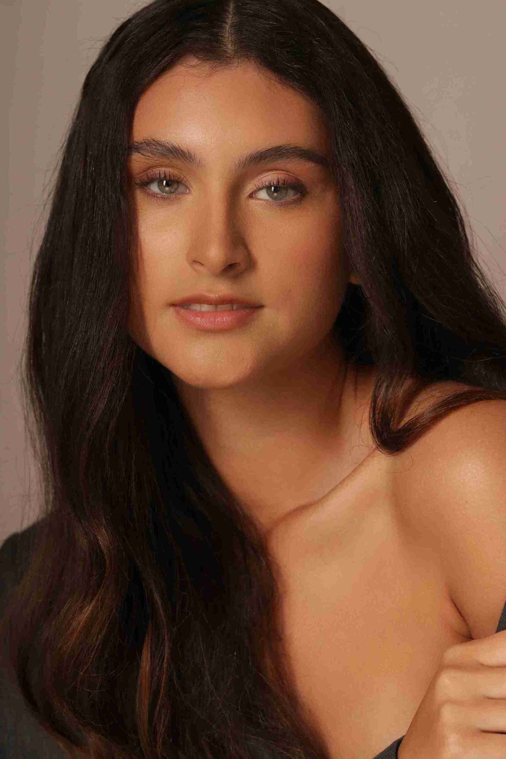 Nicole Murray - Front Management