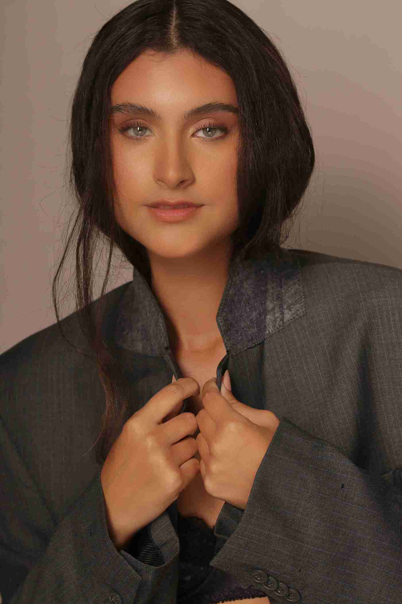 Nicole Murray - Front Management