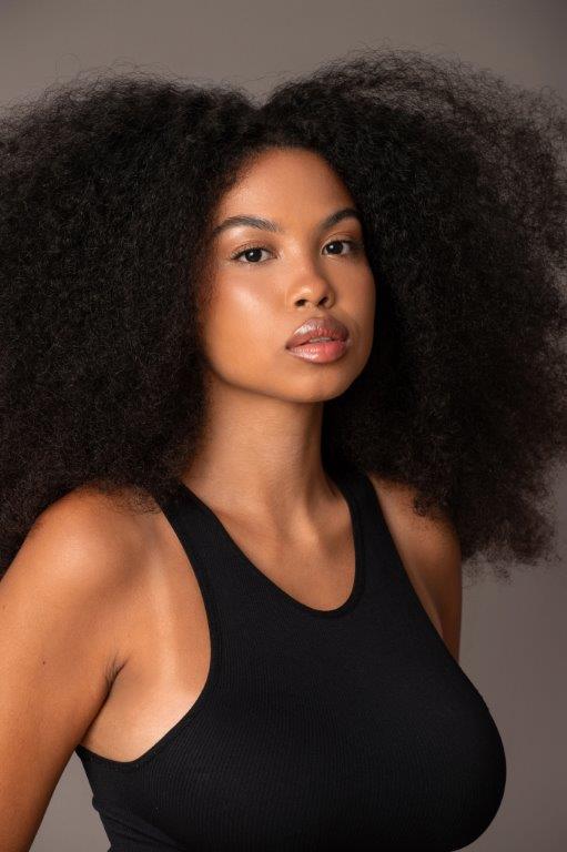 Nicole Souza - Front Management