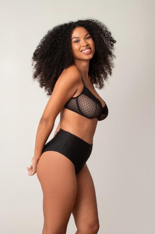 Nicole Souza - Front Management