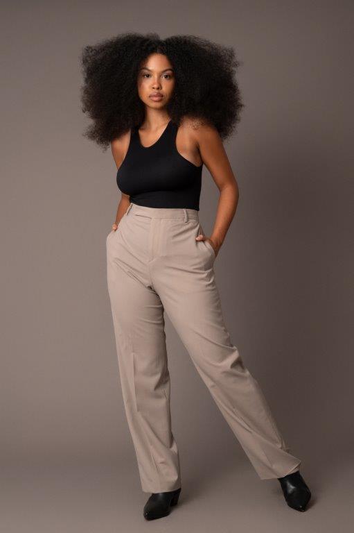 Nicole Souza - Front Management