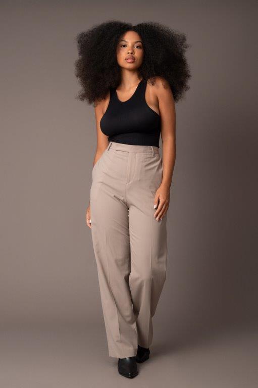 Nicole Souza - Front Management