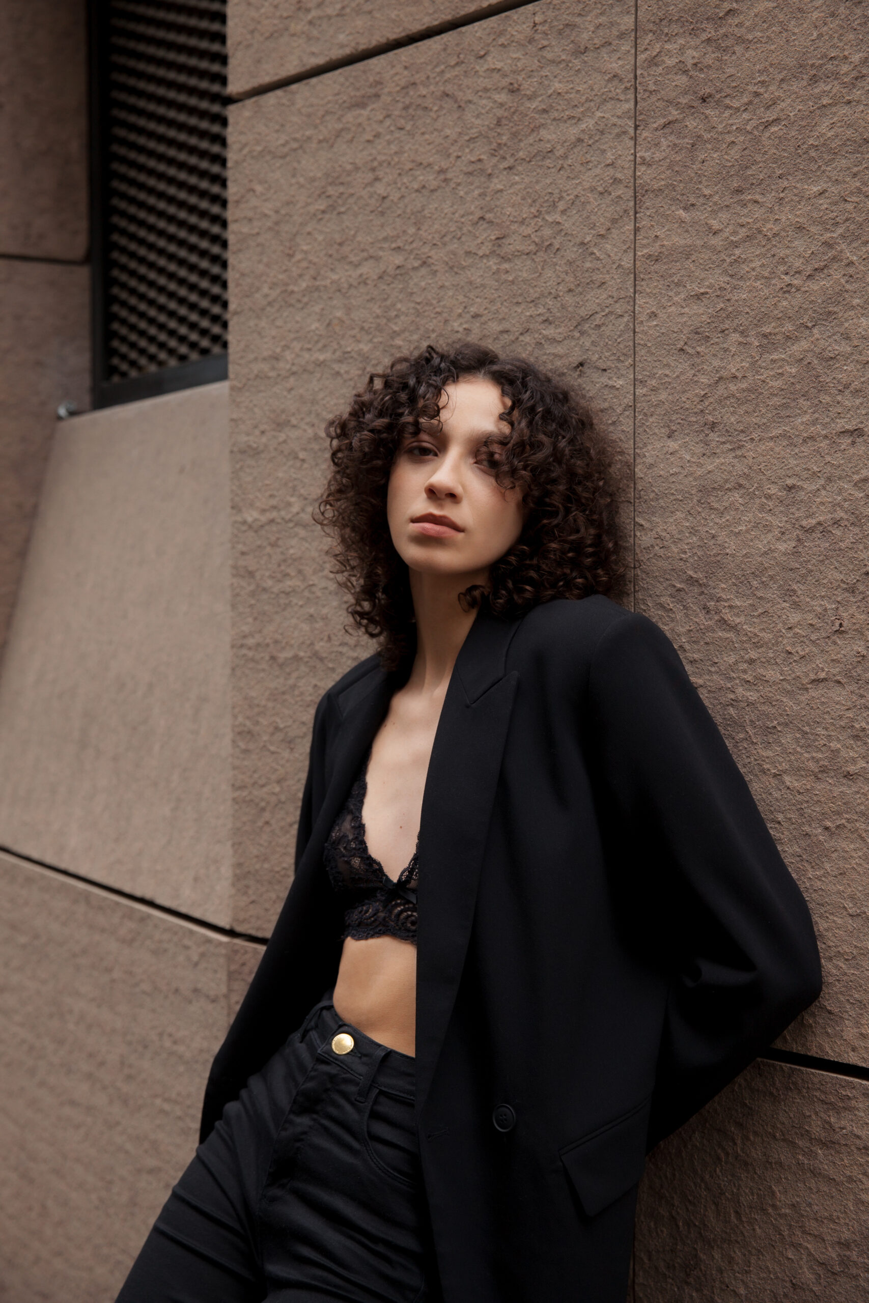 Núbia Mello - Front Management