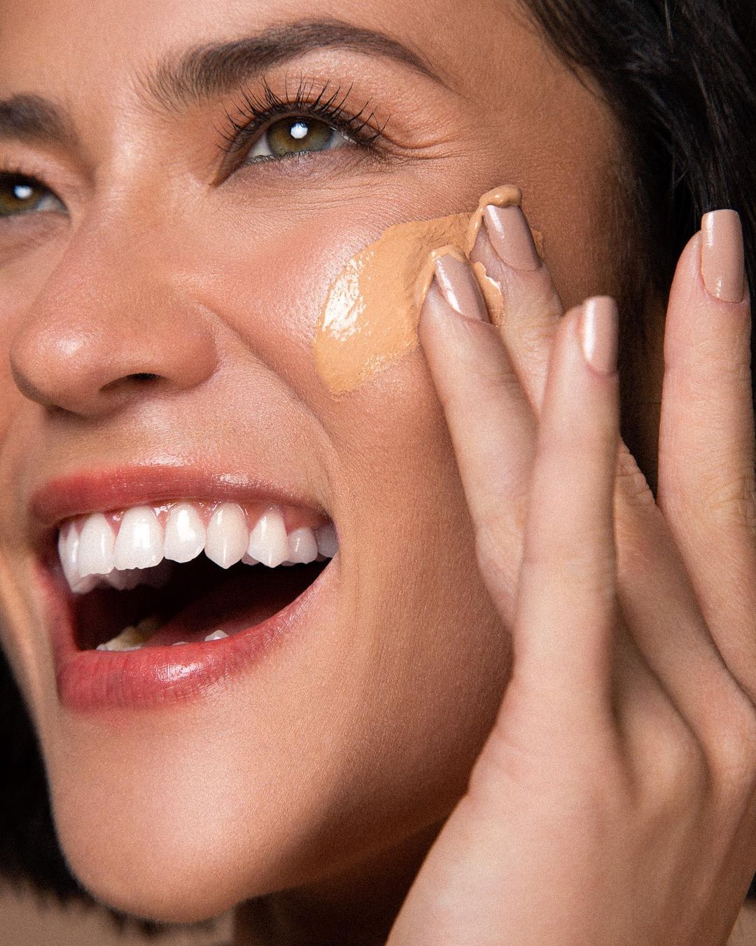 Paula Sayuri - Front Management