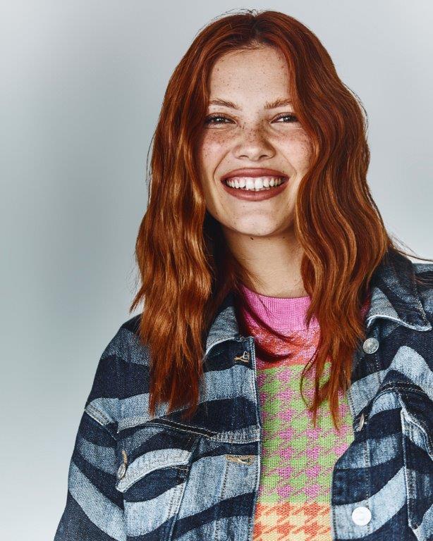 Sandi Fernandes - Front Management