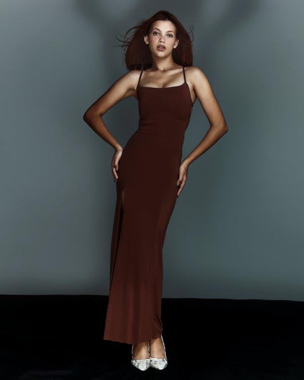 Sandi Fernandes - Front Management