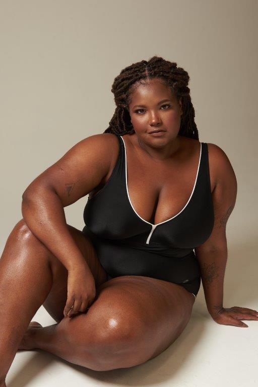 Symoni Soares - Front Management