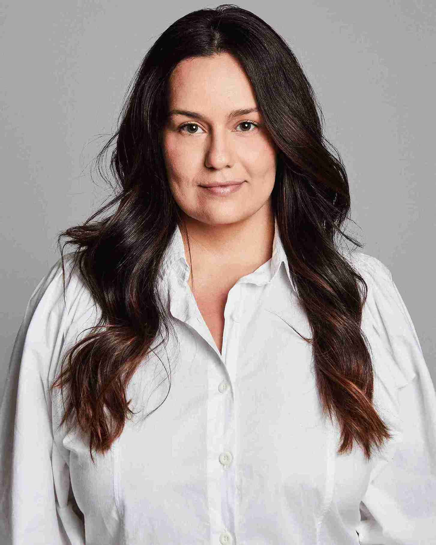 Virgínia Castellões - Front Management