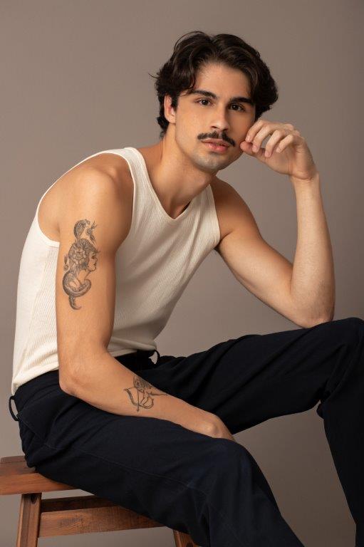 Vitor Montes - Front Management