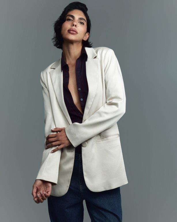 Andressa Bonato - Front Management