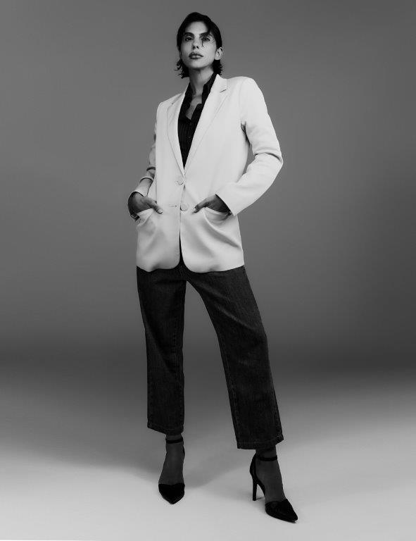 Andressa Bonato - Front Management